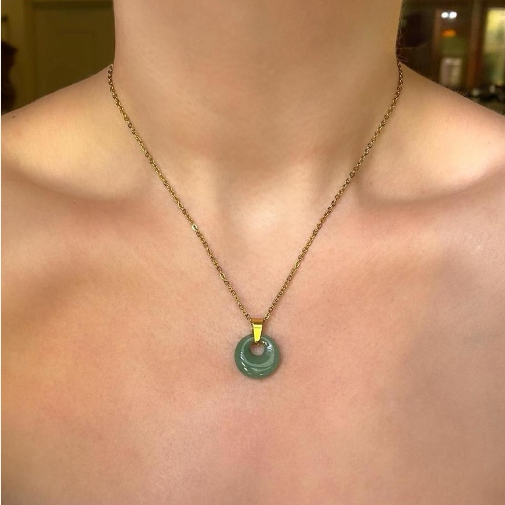 Gold Green Aventurine Stone Pendant Necklace